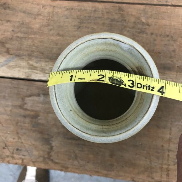 Handctafted Art Pottery Vase Mid Century Modern Vibes Signed Piece - Picture 7 of 7